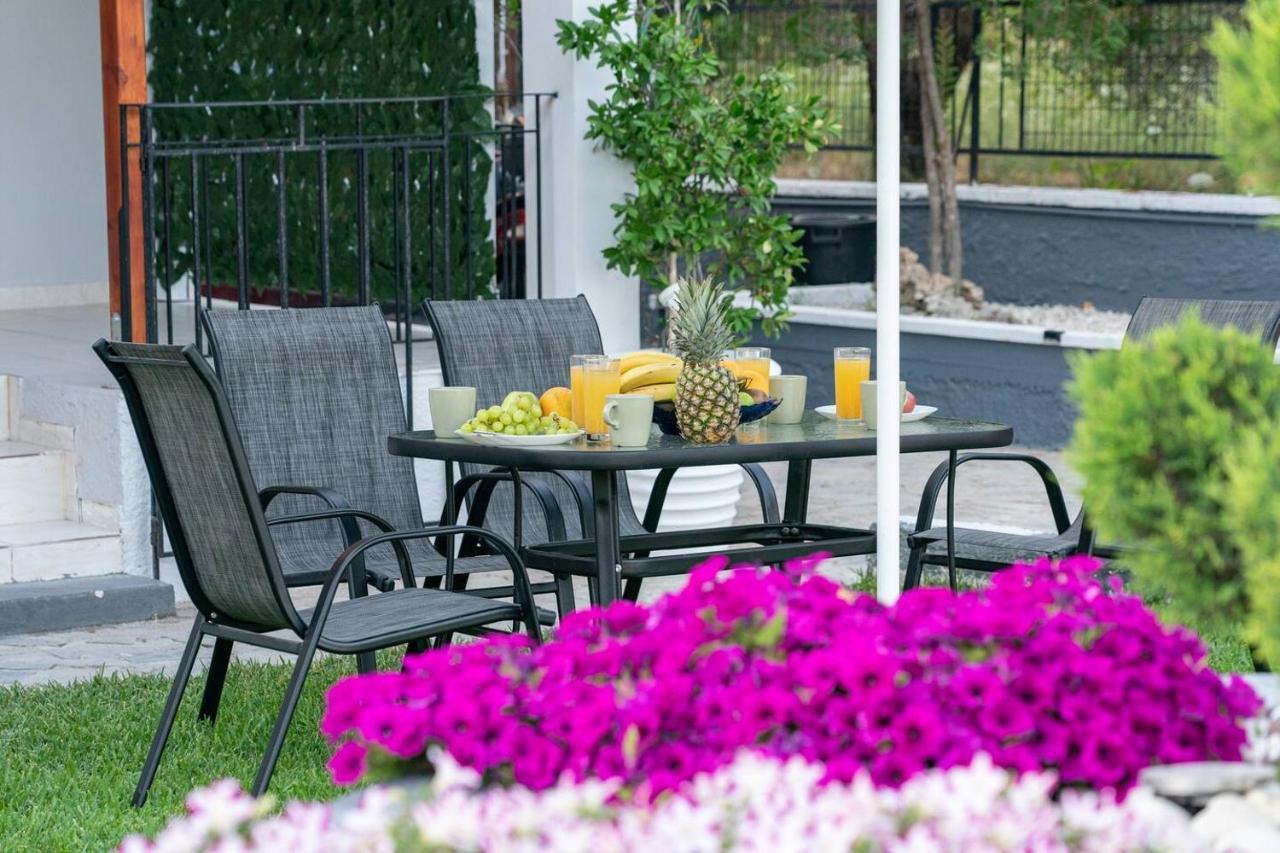 Afroditi Holiday Home - Blue Apartment Svoronata Exterior photo
